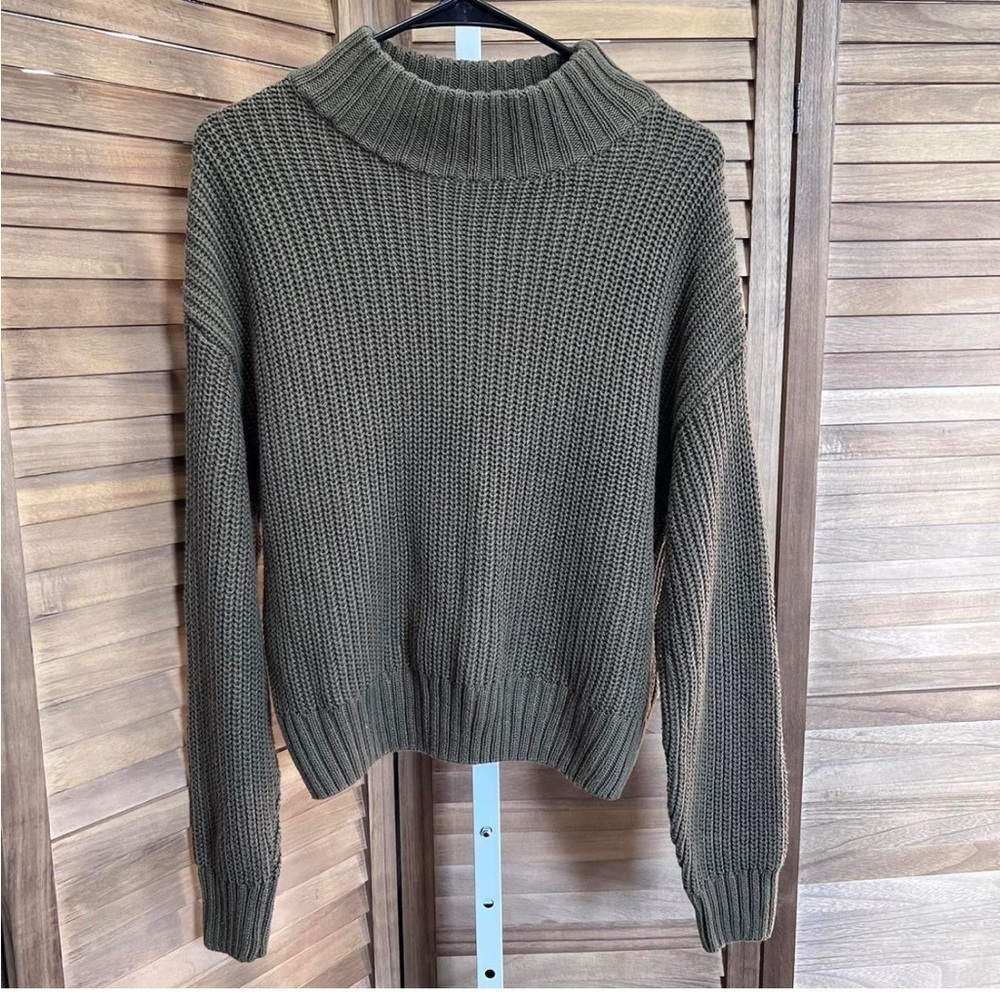 Women’s Black Light Knit Sweater